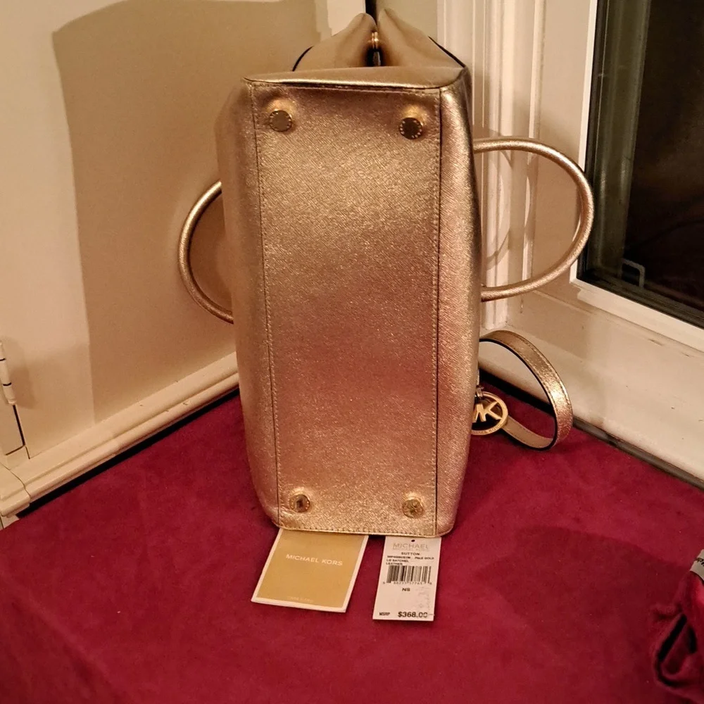 SOLD NEW Michael Kors Sutton Pale Gold Leather Satchel/CBwithTags - Picture 9 of 14